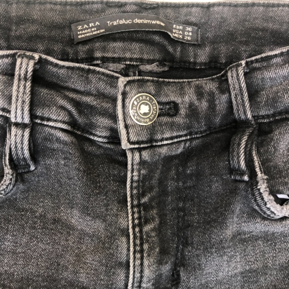 ZARA Black Destroyed Frayed hem Skinny Jeans - Picture 4 of 4